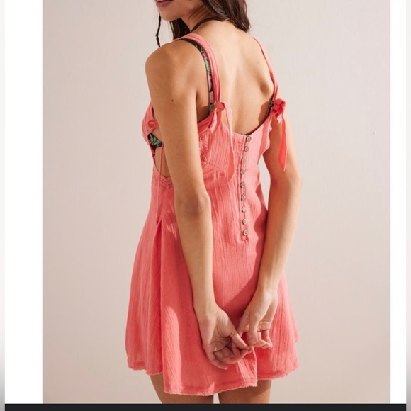 NWT Free People Vivi Mini Dress in Sugar Coral, Size Large - Picture 2 of 12